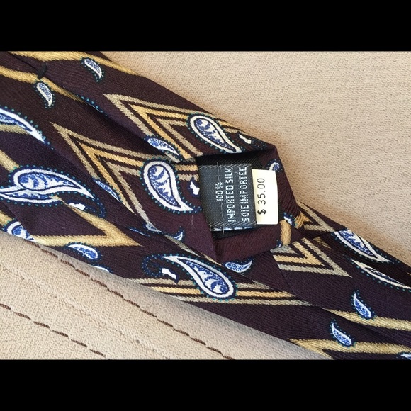 Metropolitan museum of art tie new - Picture 4 of 9